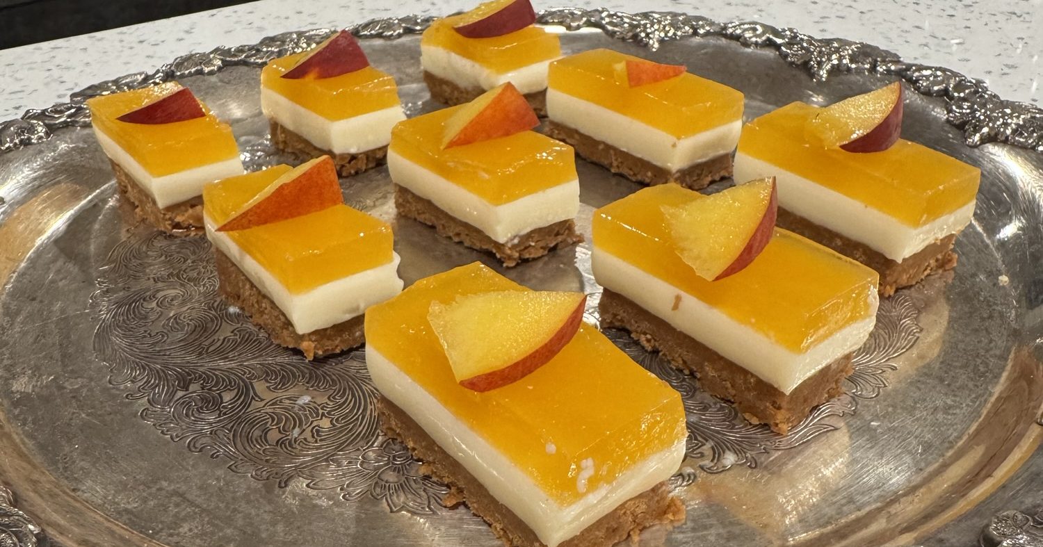 Peaches & Cream Jelly Slice Recipe